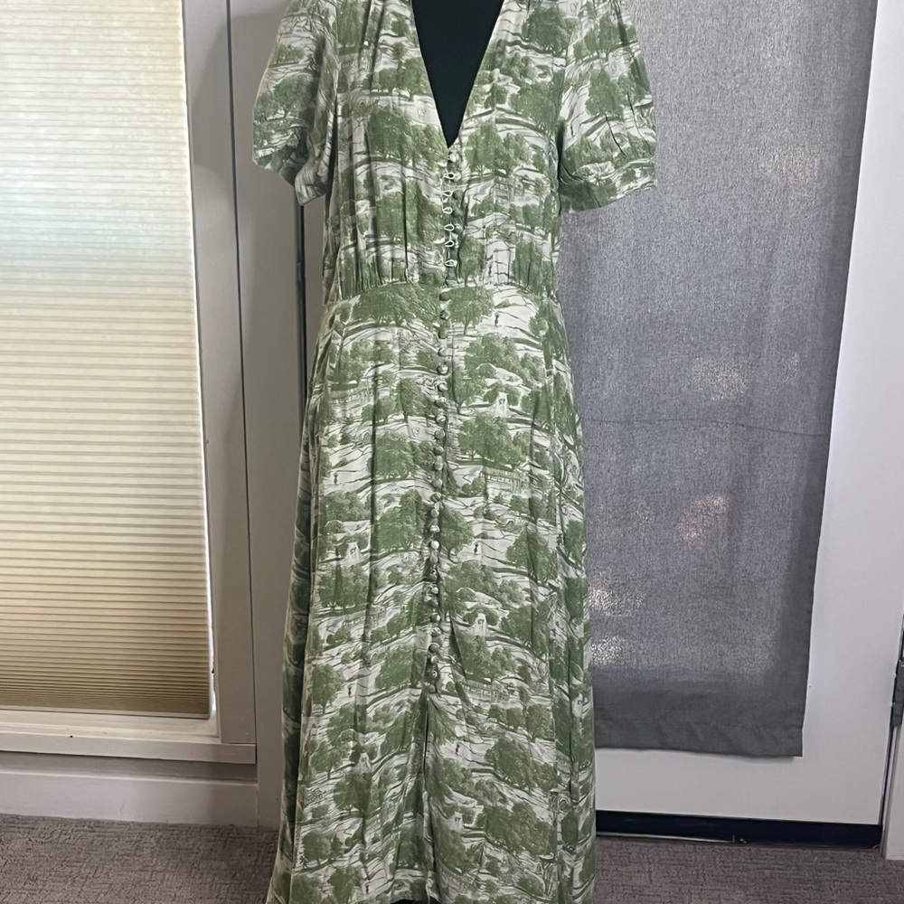 Green Printed Button-Front Women’s Dress